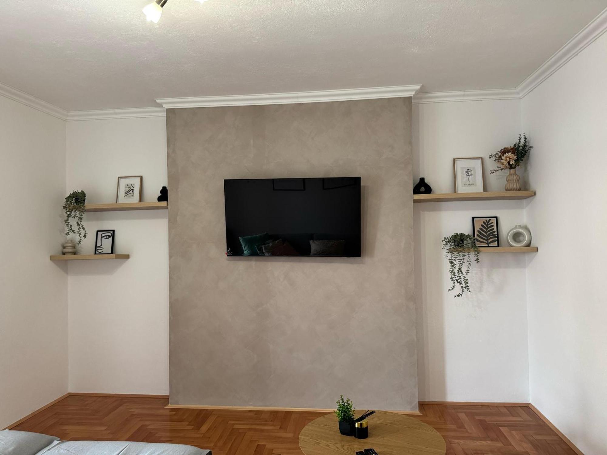 חוואר Apartments Ivusic מראה חיצוני תמונה