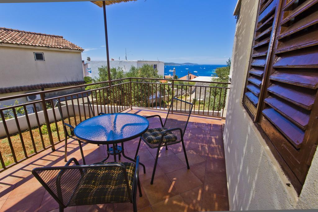 חוואר Apartments Ivusic מראה חיצוני תמונה