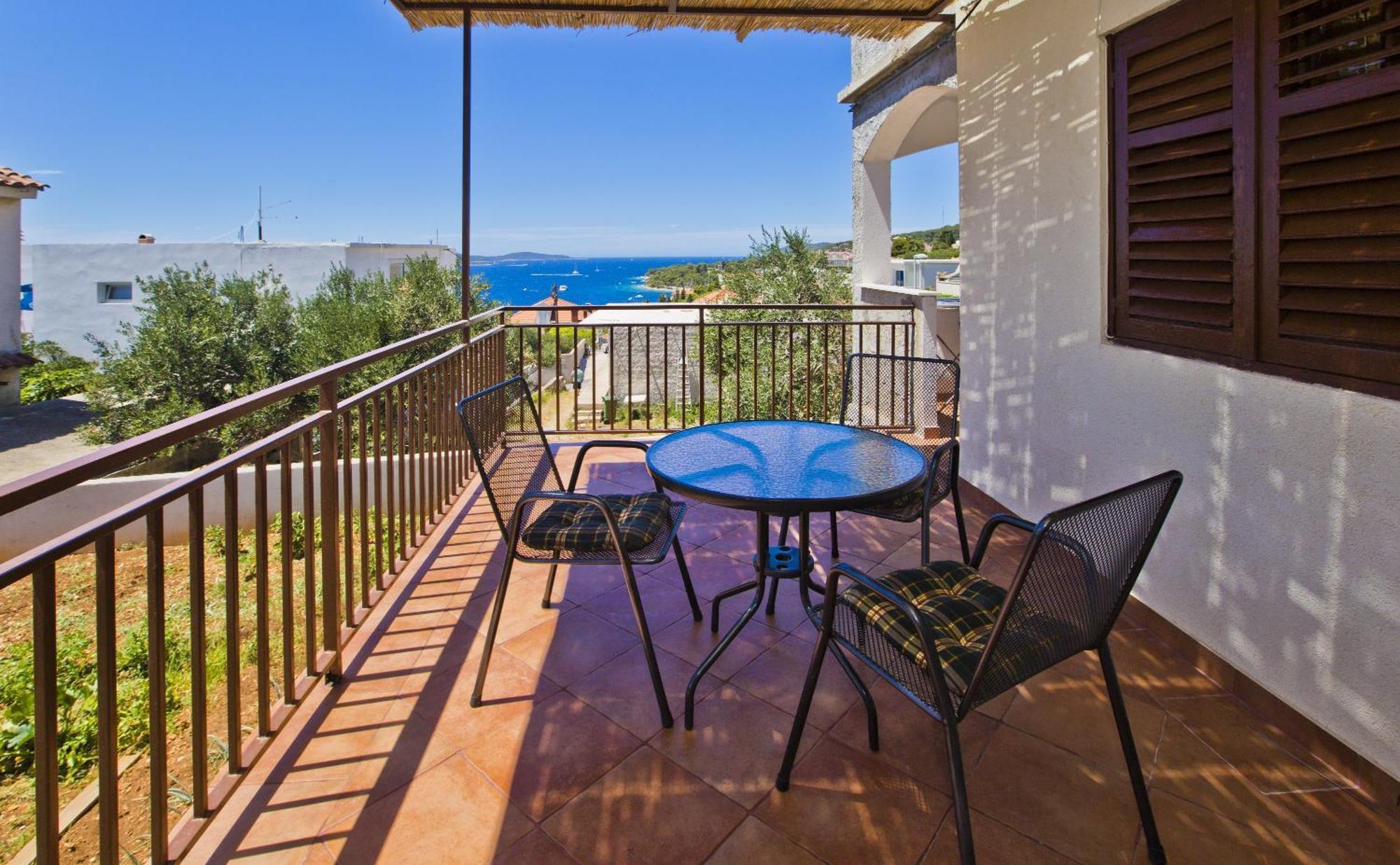 חוואר Apartments Ivusic מראה חיצוני תמונה