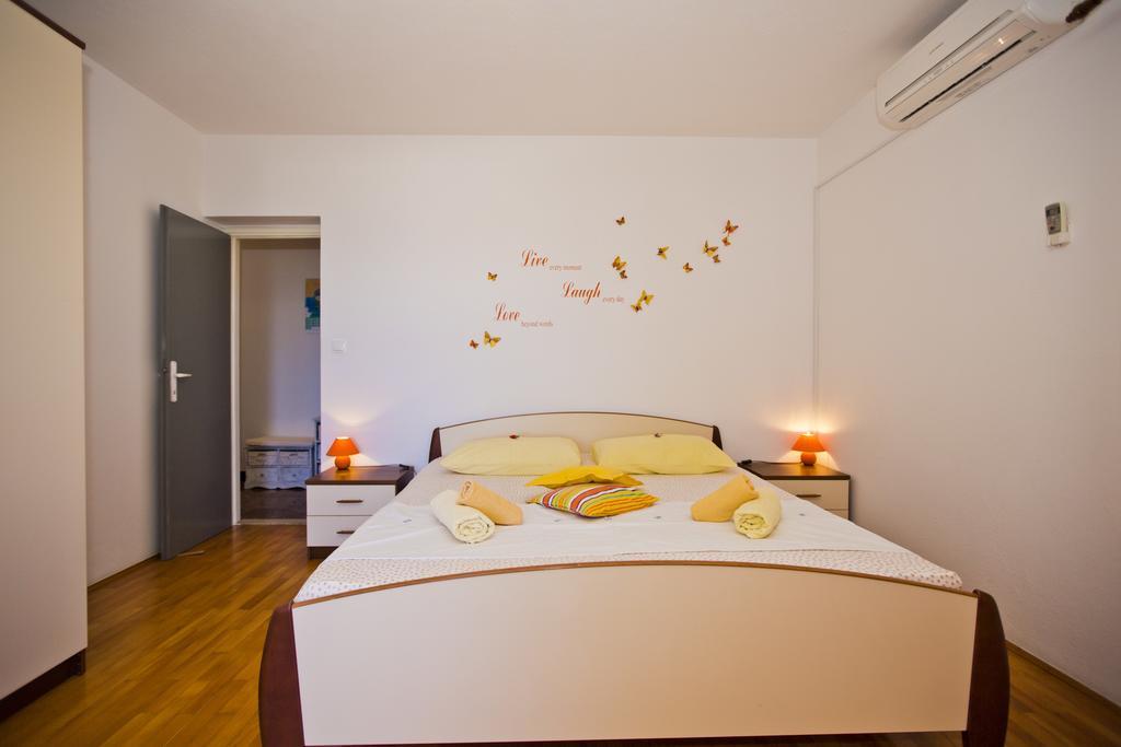 חוואר Apartments Ivusic מראה חיצוני תמונה