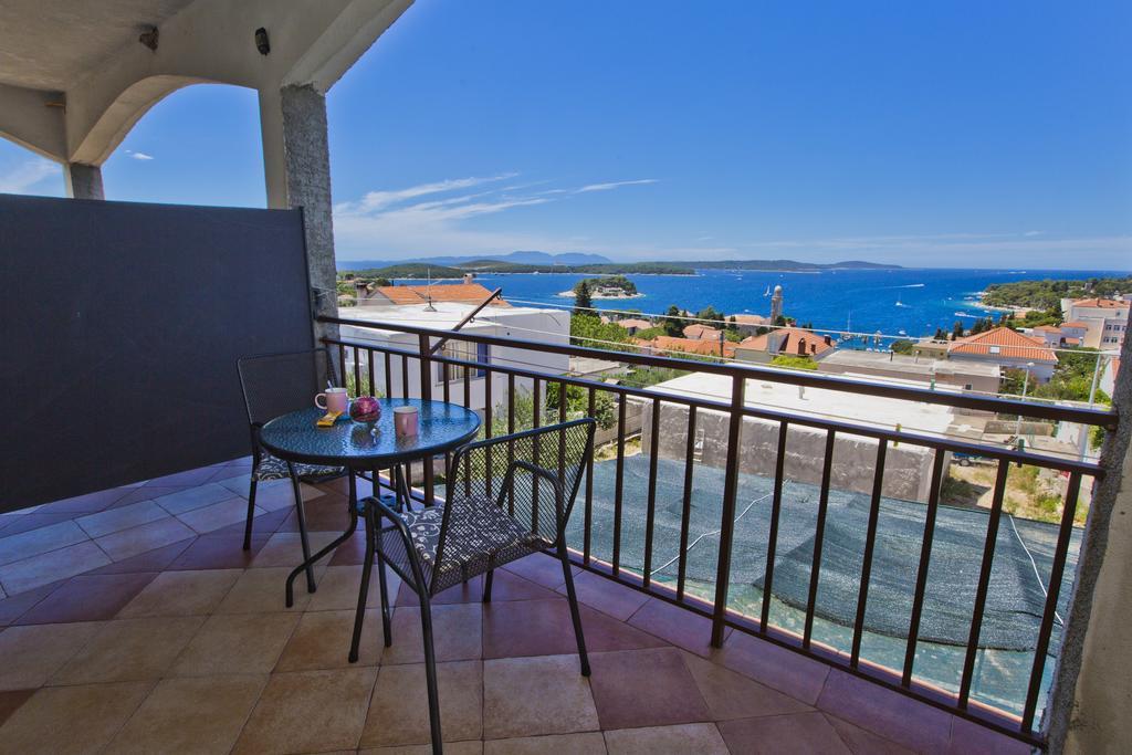 חוואר Apartments Ivusic מראה חיצוני תמונה