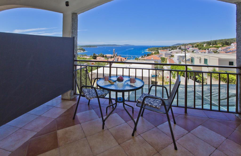 חוואר Apartments Ivusic מראה חיצוני תמונה