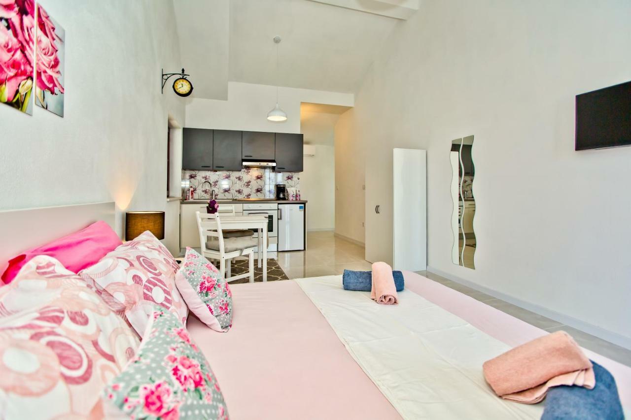 חוואר Apartments Ivusic מראה חיצוני תמונה